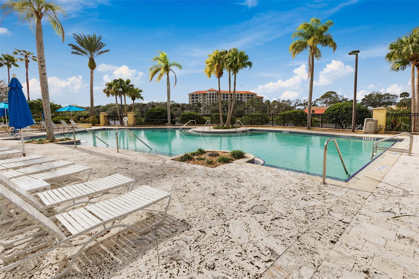 Image 33 of 55 For 216 Harbor Village Point N