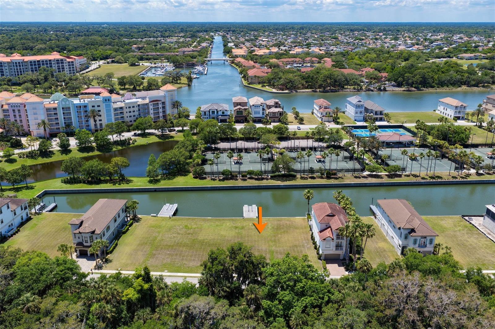 Image 6 of 55 For 216 Harbor Village Point N
