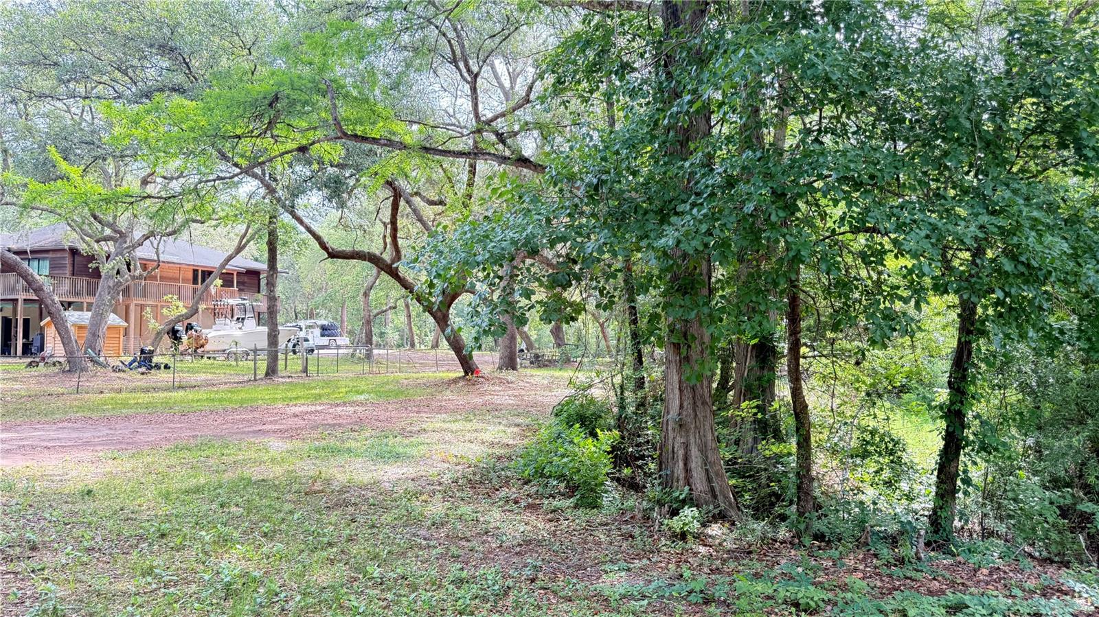 Image 11 of 48 For 2905 Creek Street