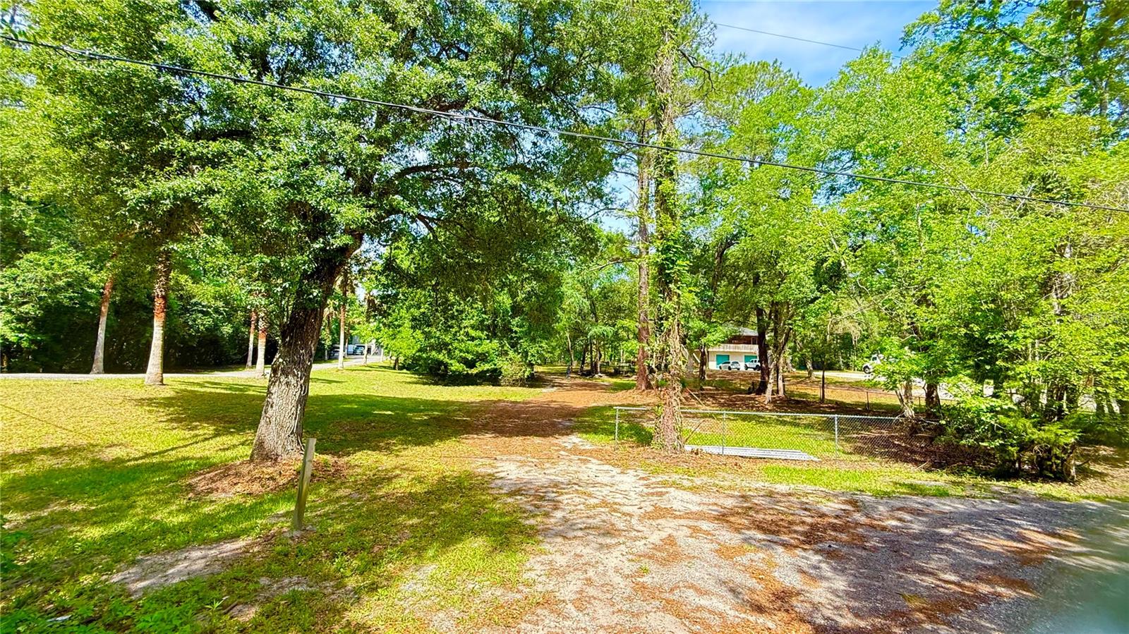 Image 33 of 48 For 2905 Creek Street