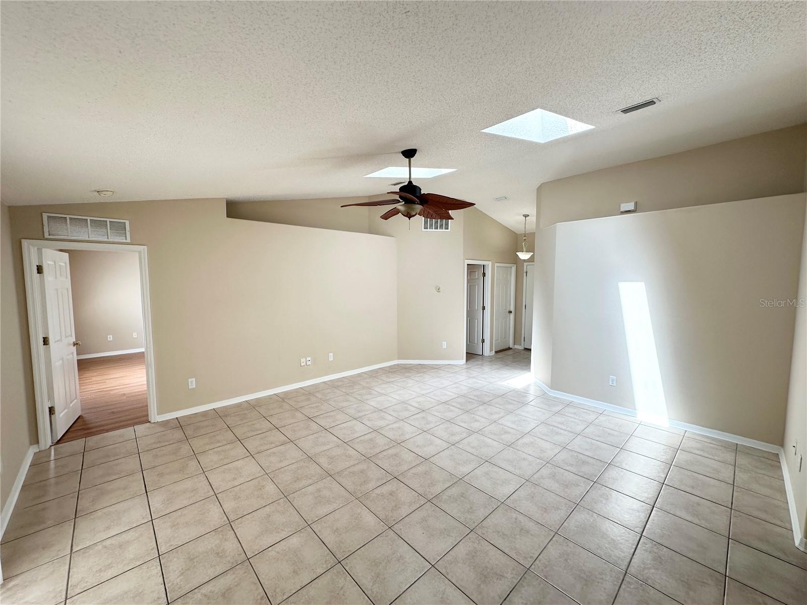Image 5 of 25 For 36 Port Royal Drive
