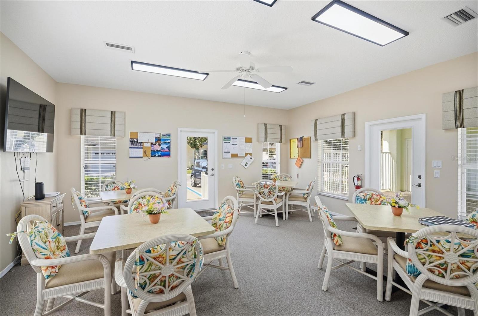 Image 35 of 44 For 79 Veranda Way 67