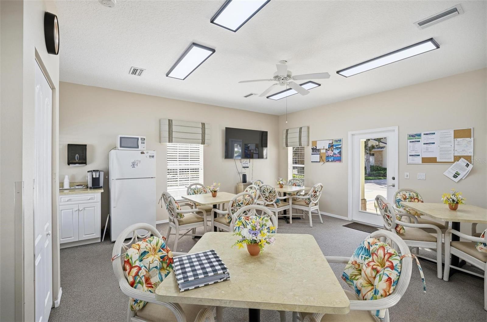Image 36 of 44 For 79 Veranda Way 67