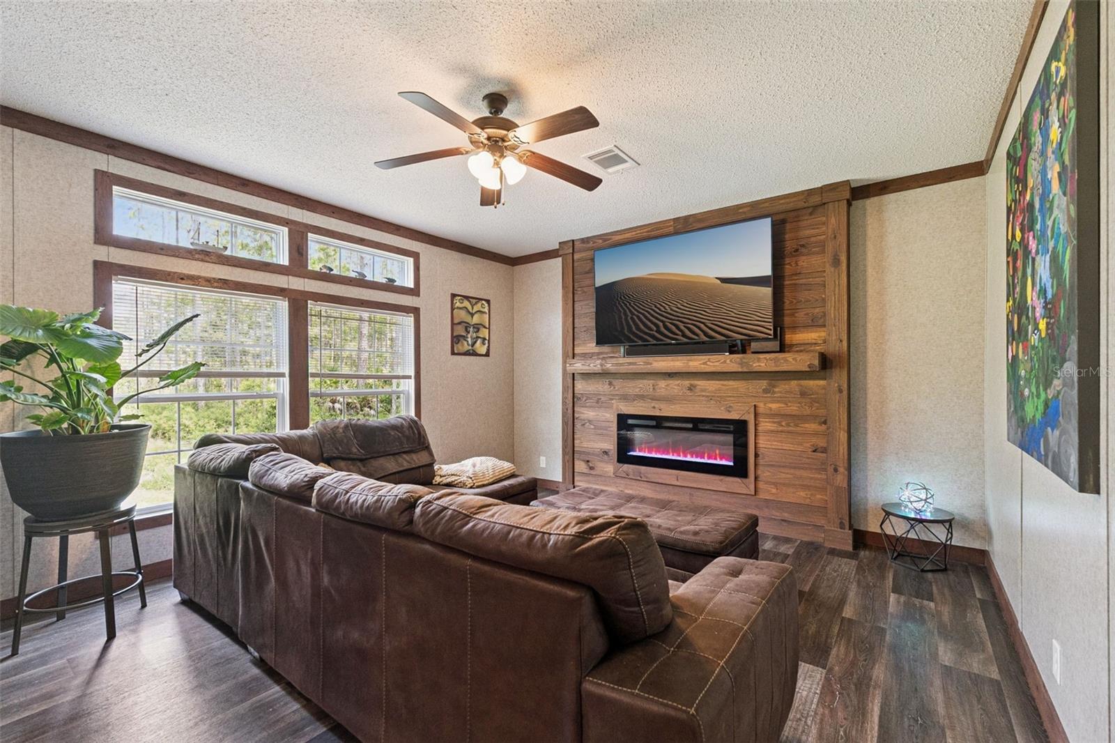 Image 7 of 45 For 9740 Ebert Avenue