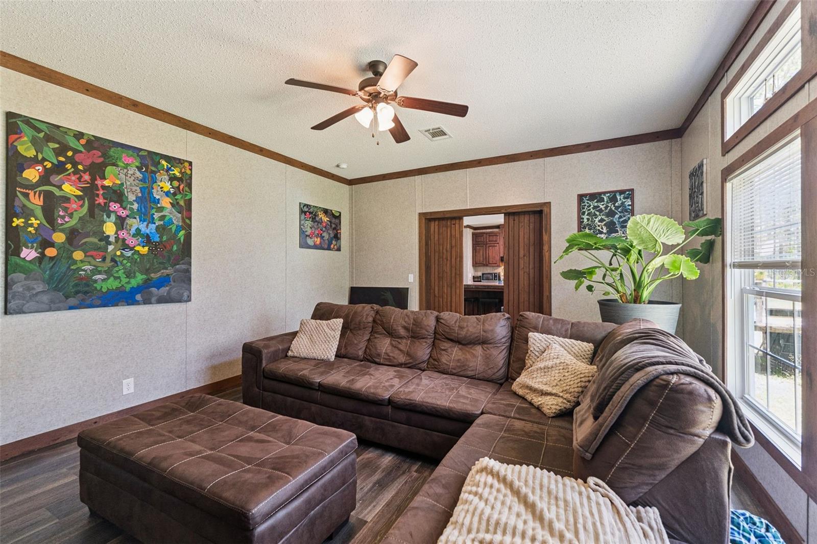 Image 8 of 45 For 9740 Ebert Avenue