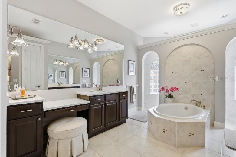 Image 36 of 68 For 34 Waterview Drive