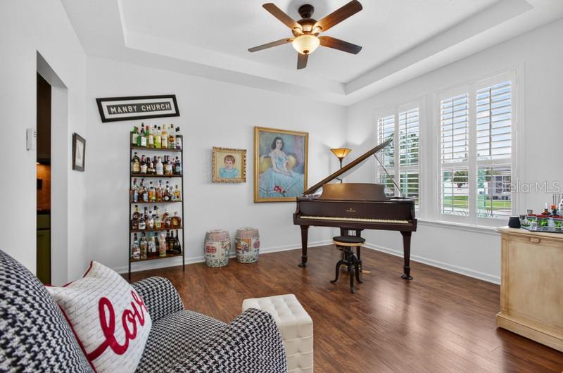 Image 4 of 17 For 123 Frontera Drive