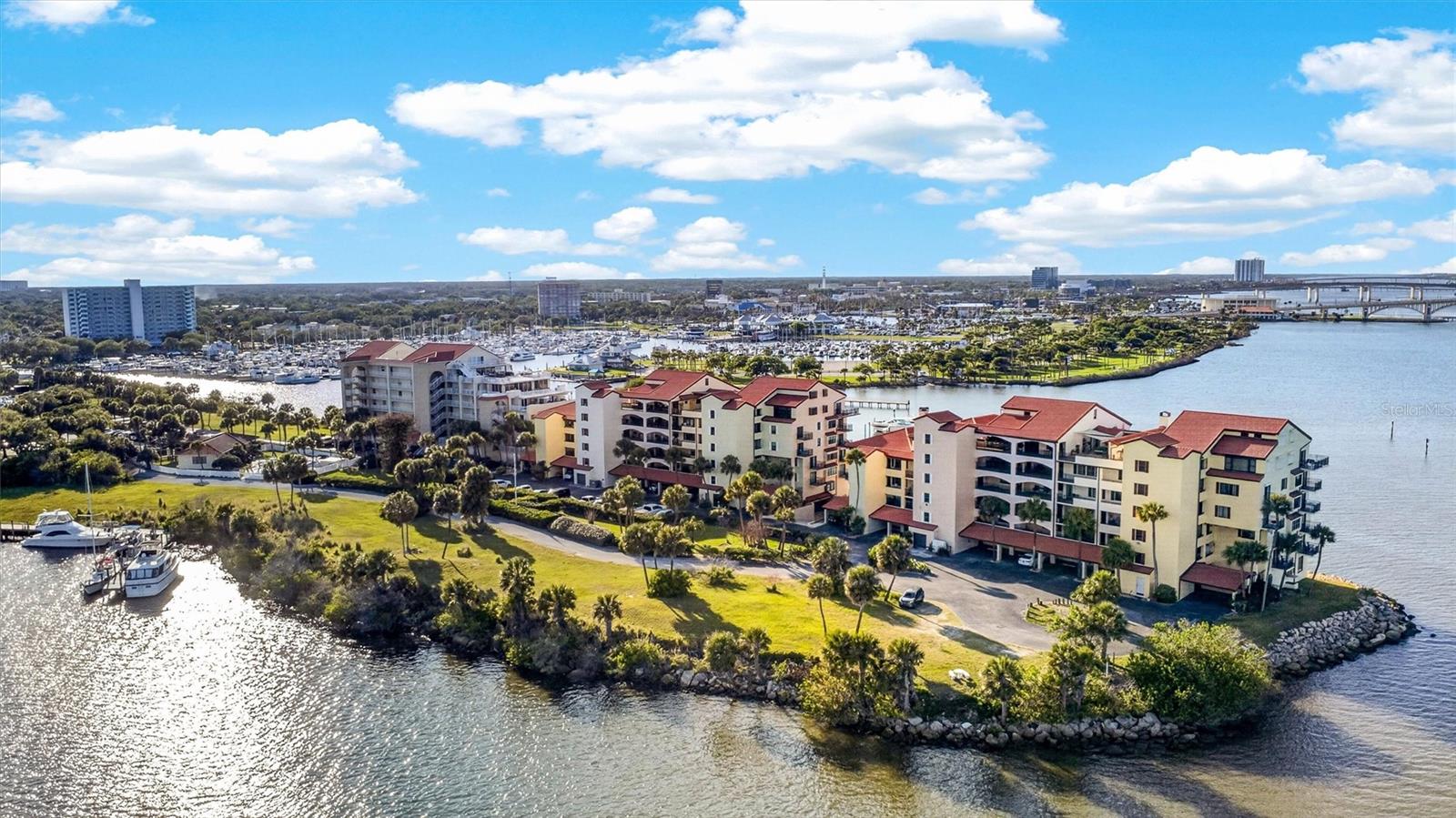 Image 84 of 94 For 661 Marina Point Drive 661