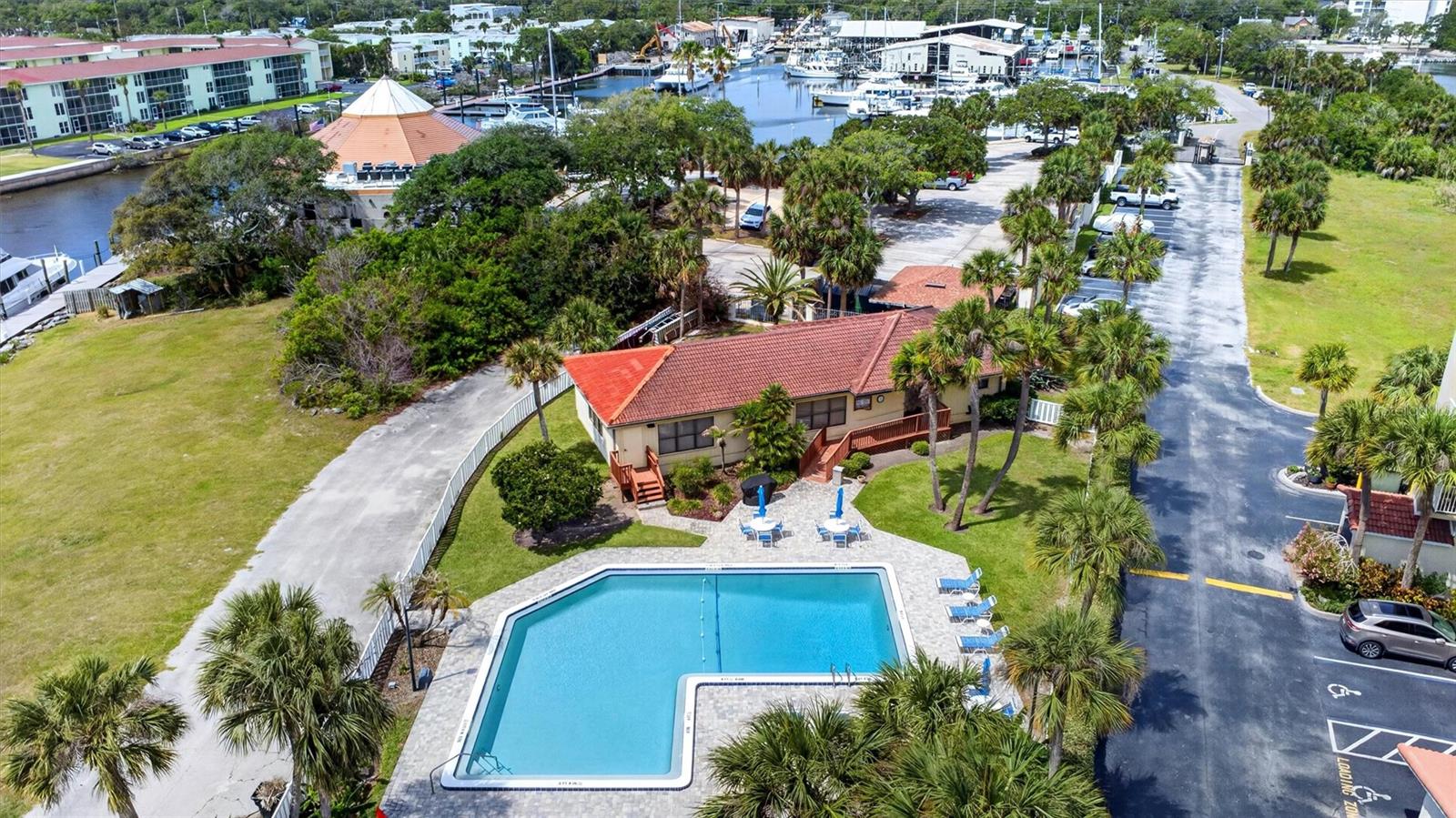 Image 89 of 94 For 661 Marina Point Drive 661