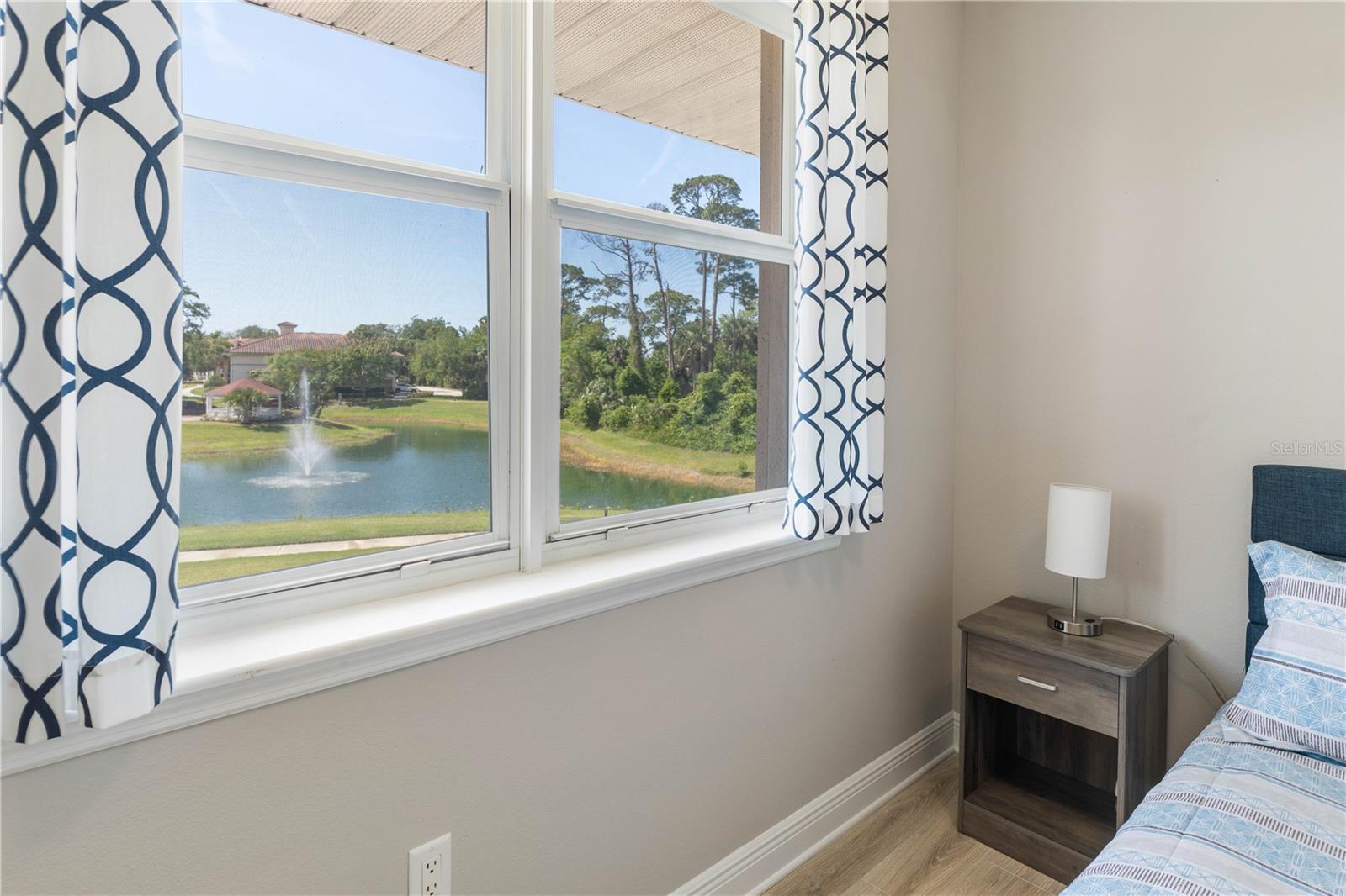 Image 30 of 85 For 80 Riverview Bend S 821