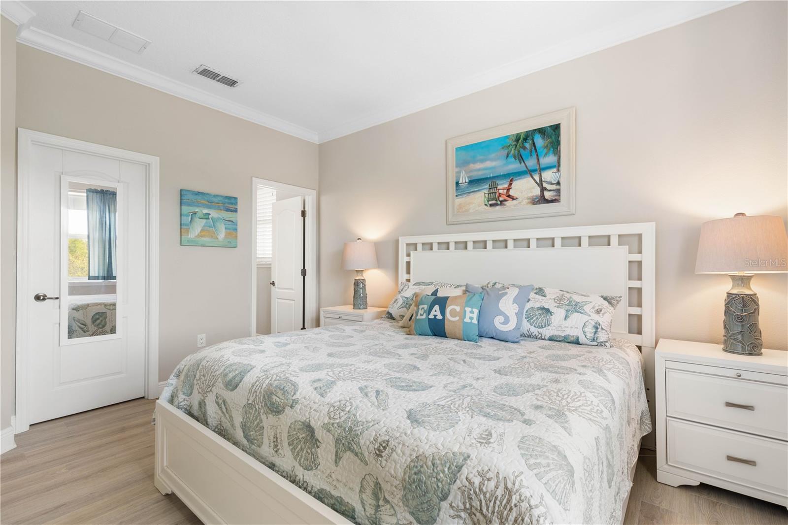 Image 35 of 85 For 80 Riverview Bend S 821