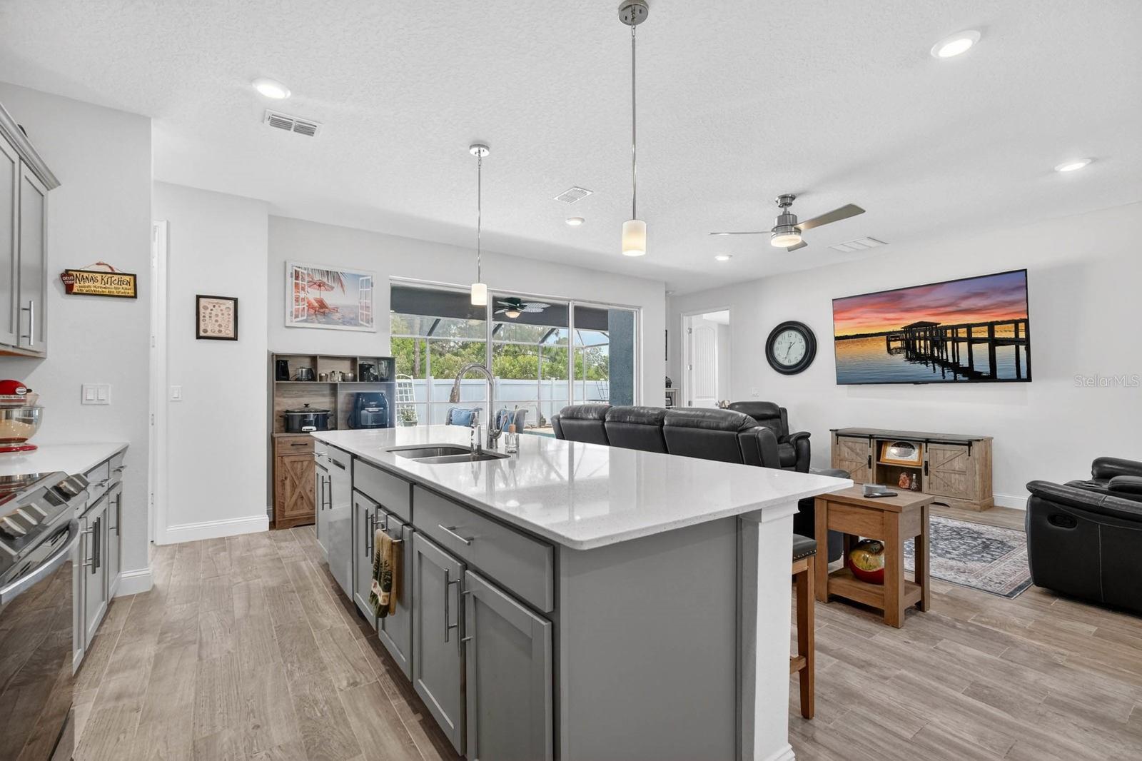 Image 10 of 53 For 14 Seville Place