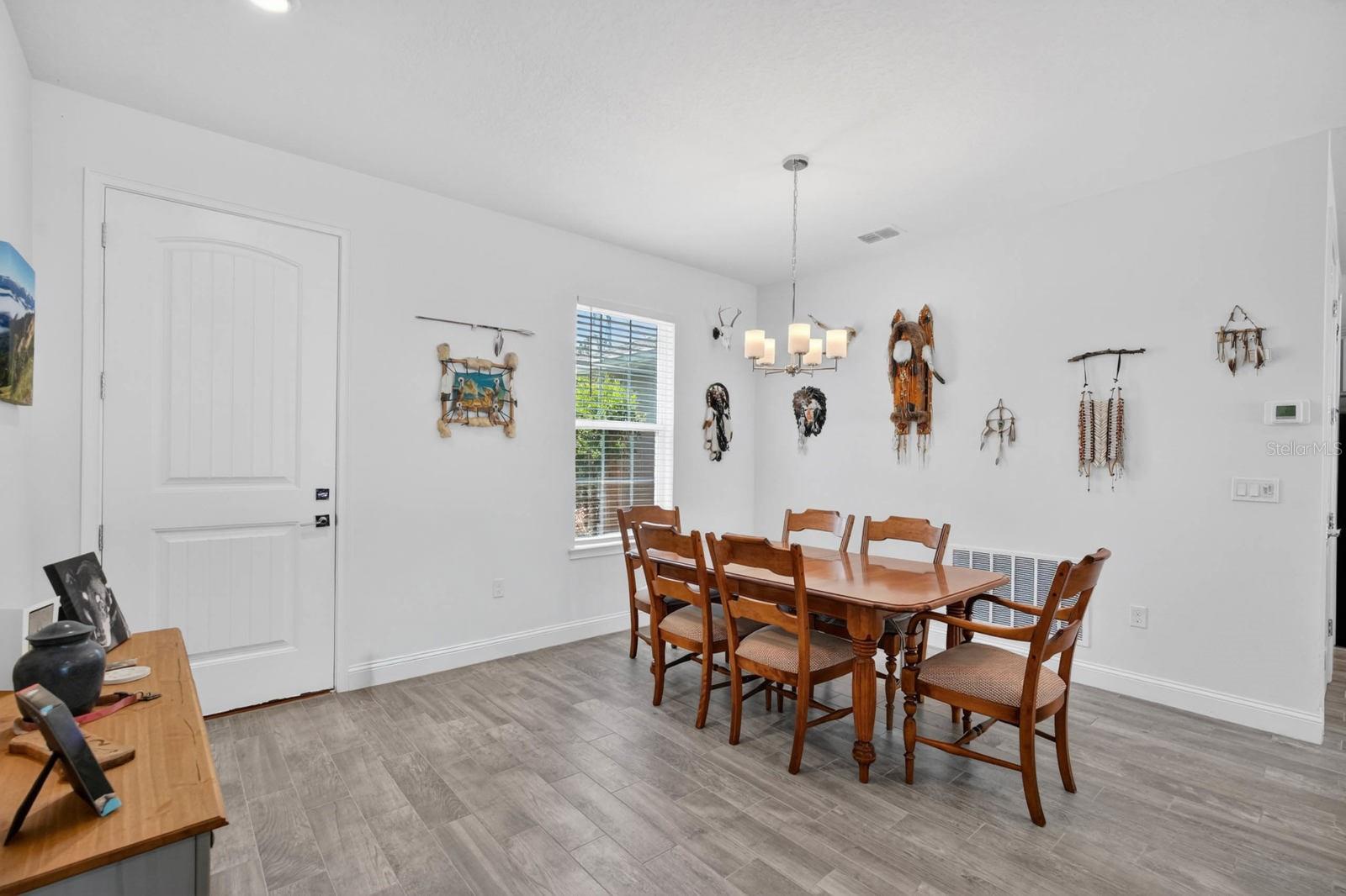 Image 17 of 53 For 14 Seville Place
