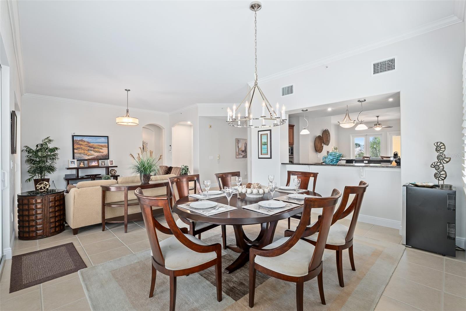 Image 10 of 49 For 165 Avenue De La Mer  402
