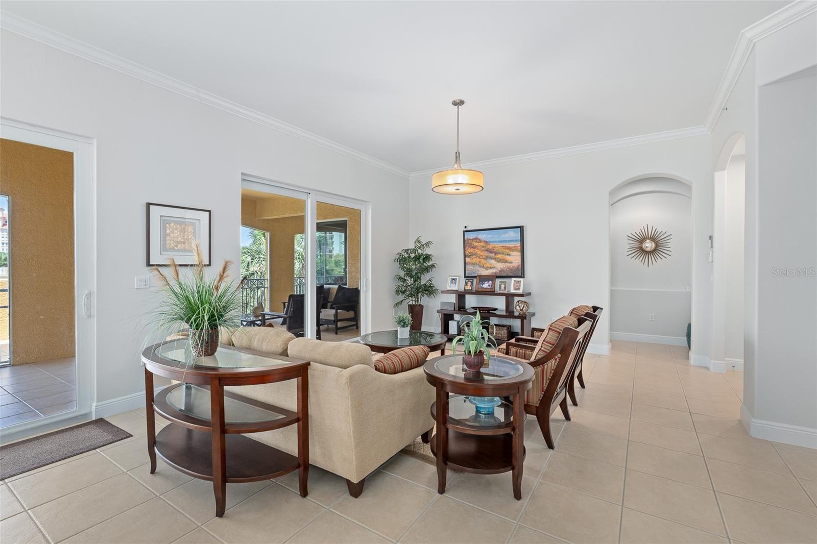 Image 8 of 49 For 165 Avenue De La Mer  402