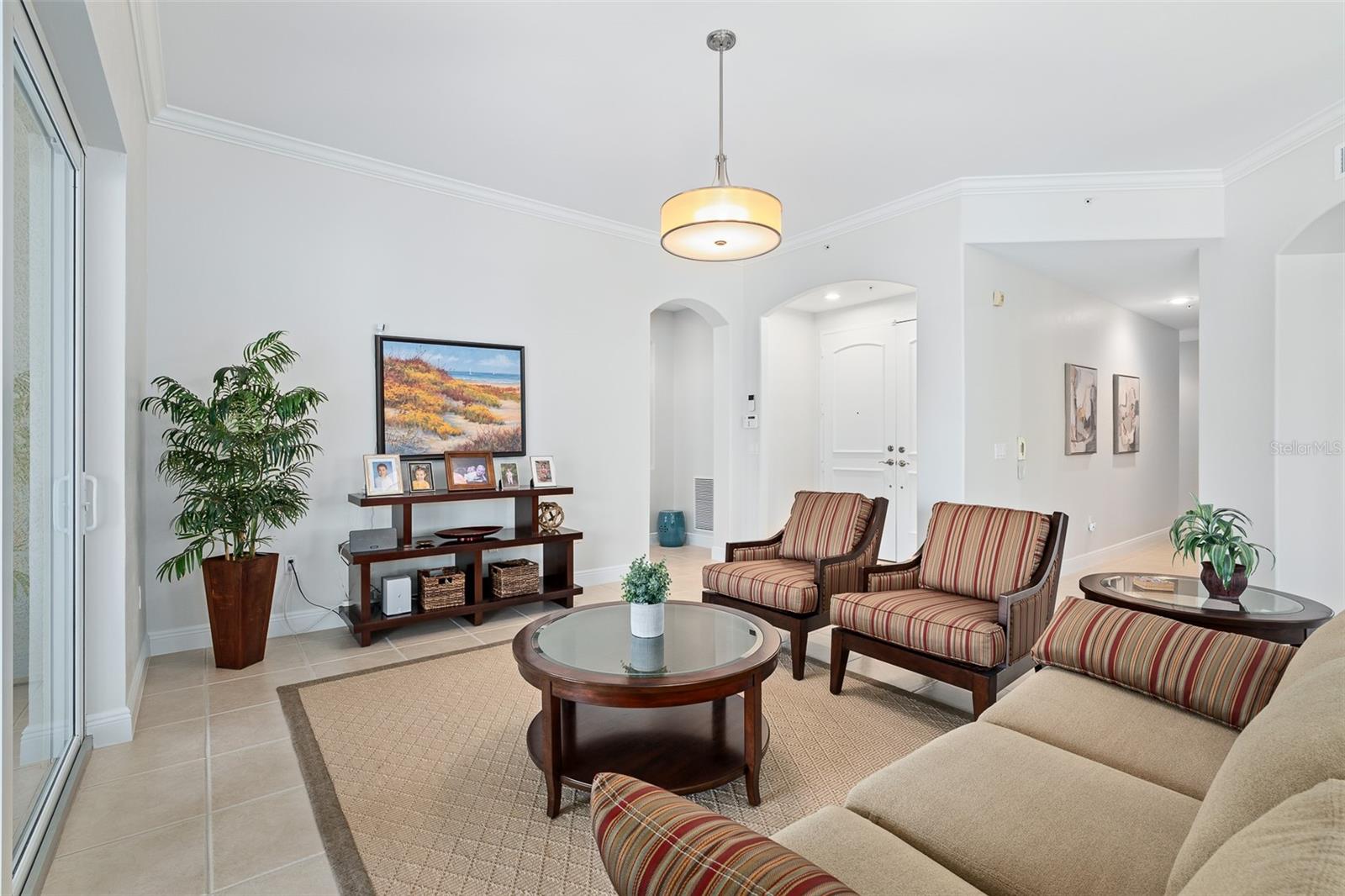 Image 9 of 49 For 165 Avenue De La Mer  402
