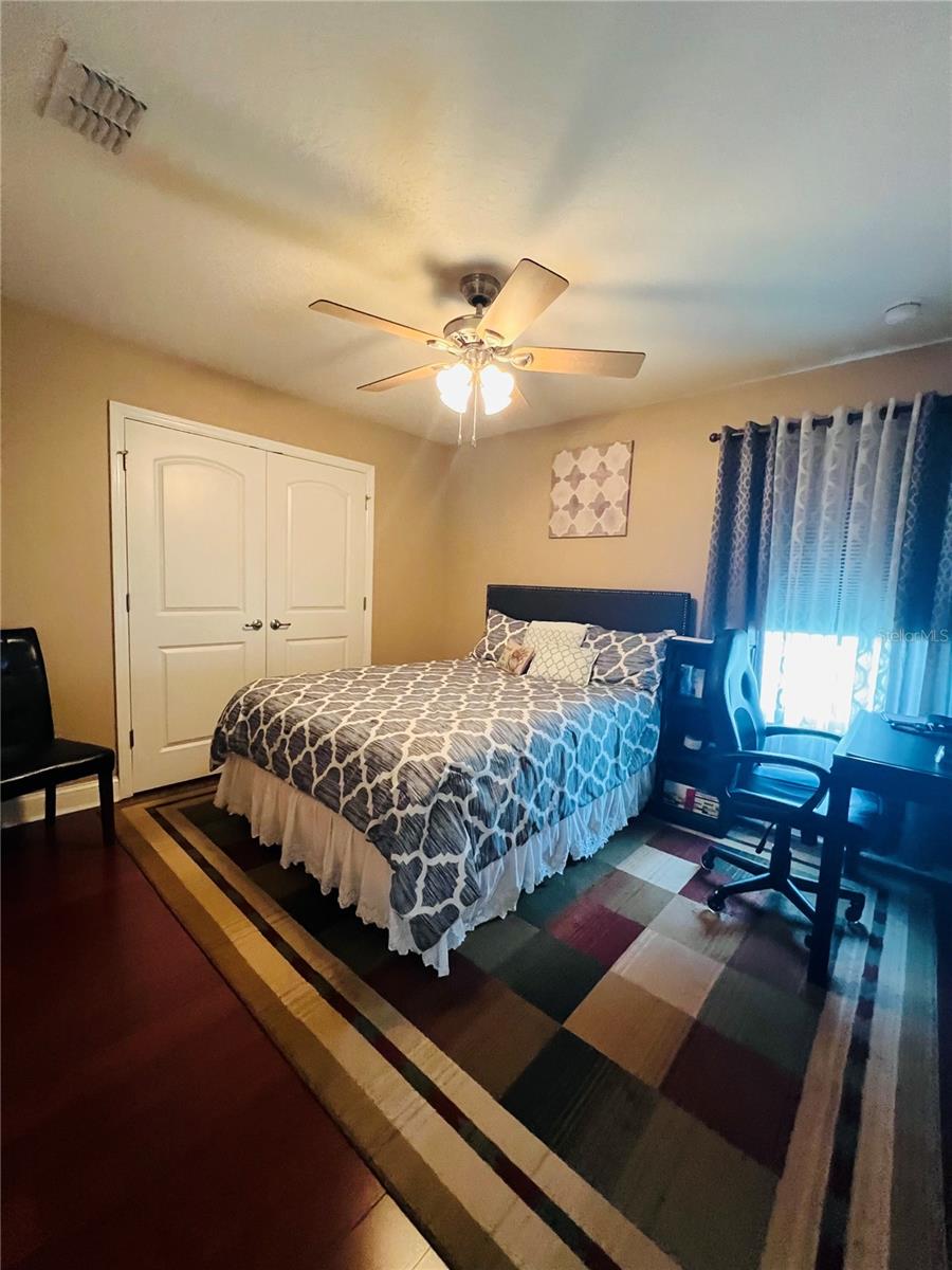 Image 29 of 38 For 36 Woodbury Drive