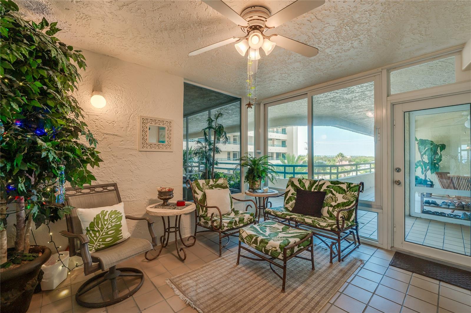 Image 2 of 31 For 4555 Atlantic Avenue 4304