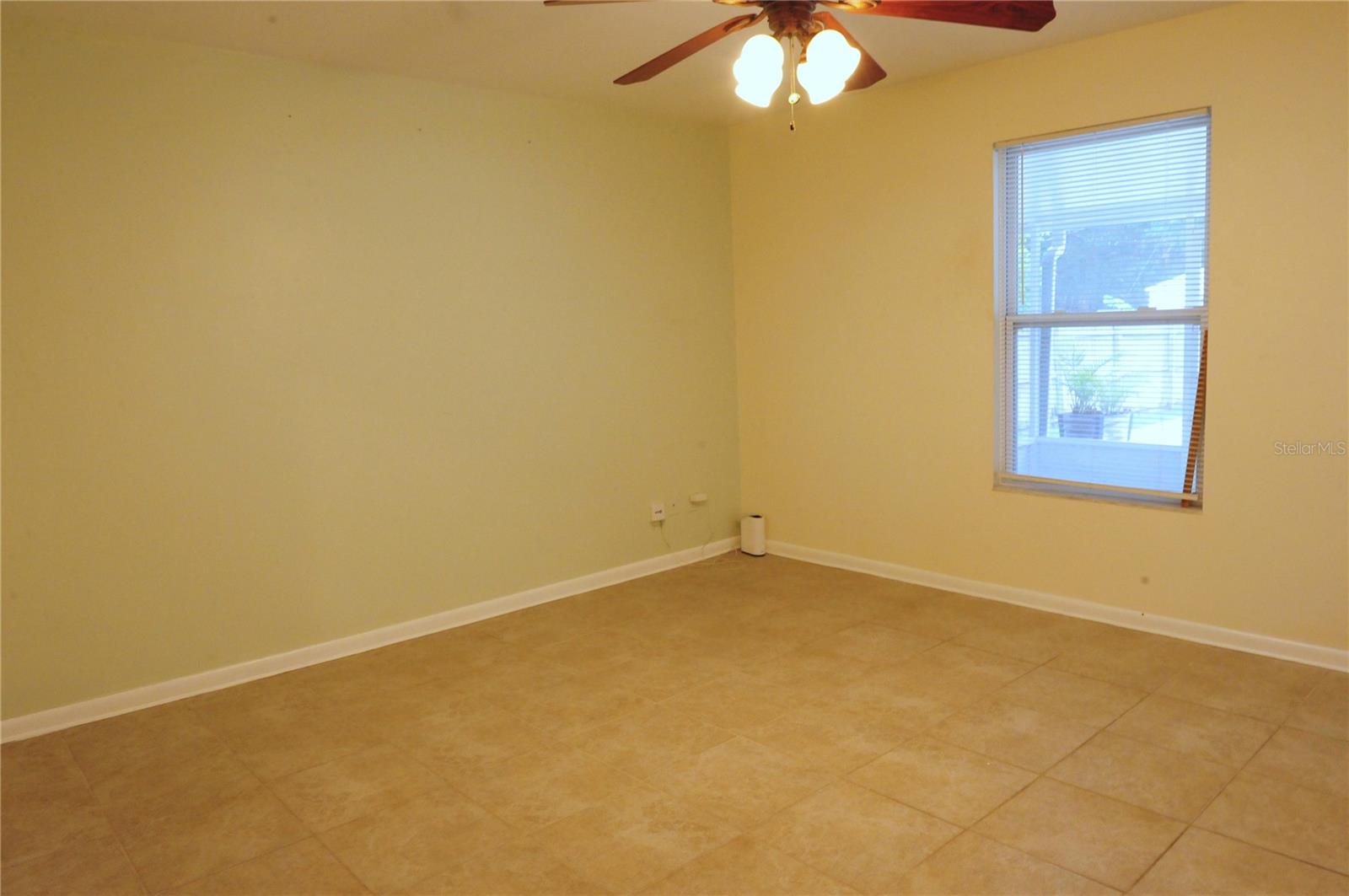 Image 24 of 38 For 1313 Queen Palm Drive