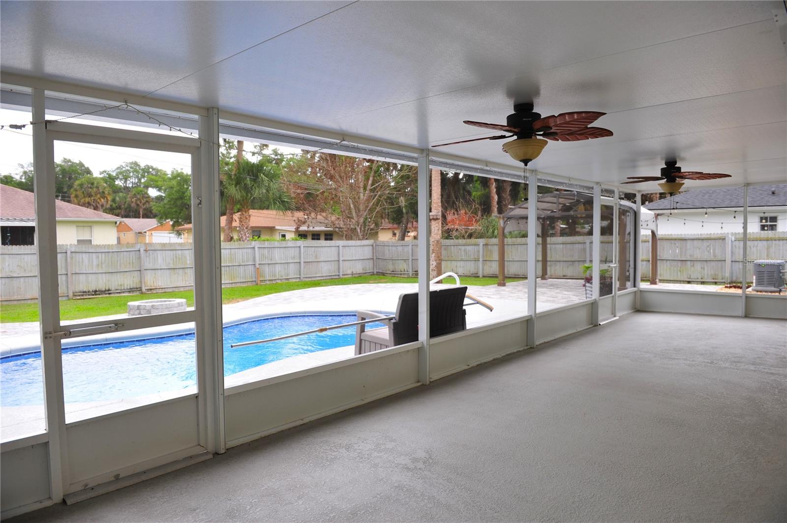Image 6 of 38 For 1313 Queen Palm Drive