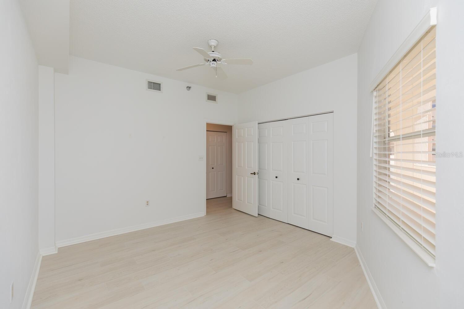 Image 20 of 21 For 104 Surfview Drive 1406