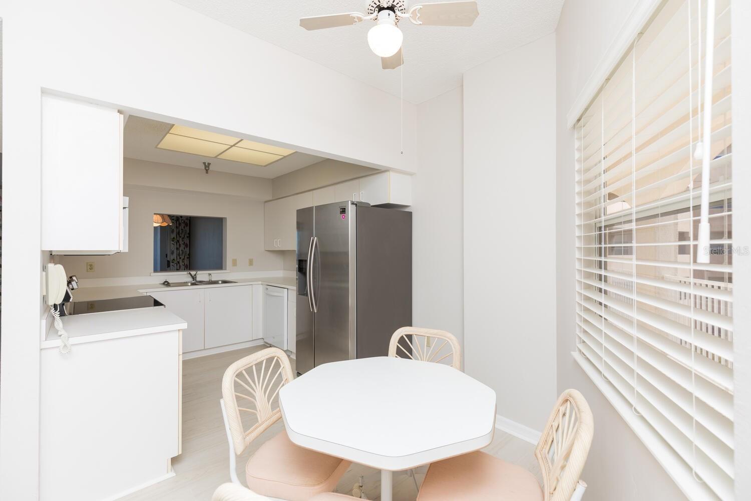 Image 3 of 21 For 104 Surfview Drive 1406