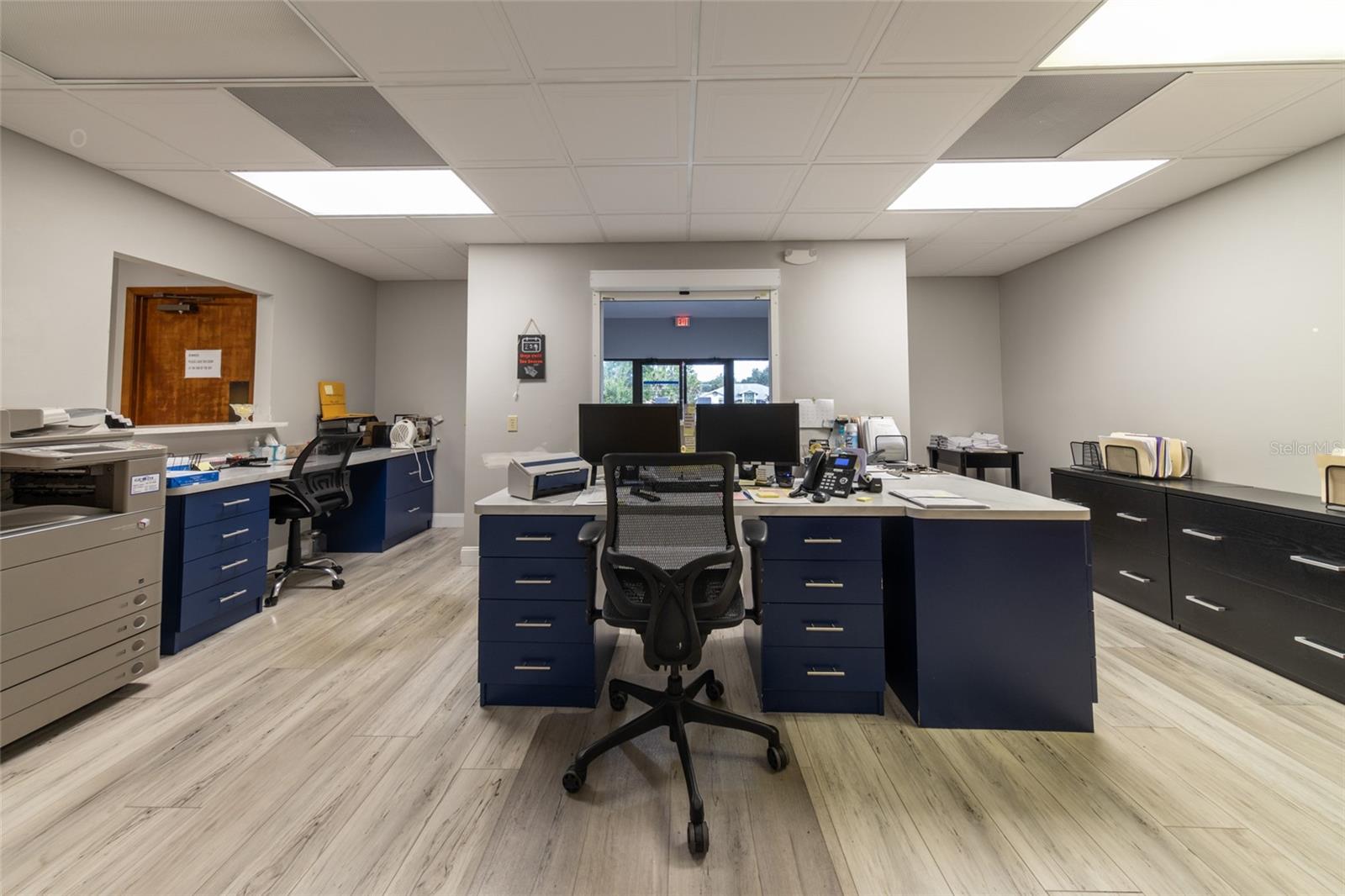Image 9 of 42 For 26 Office Park Drive