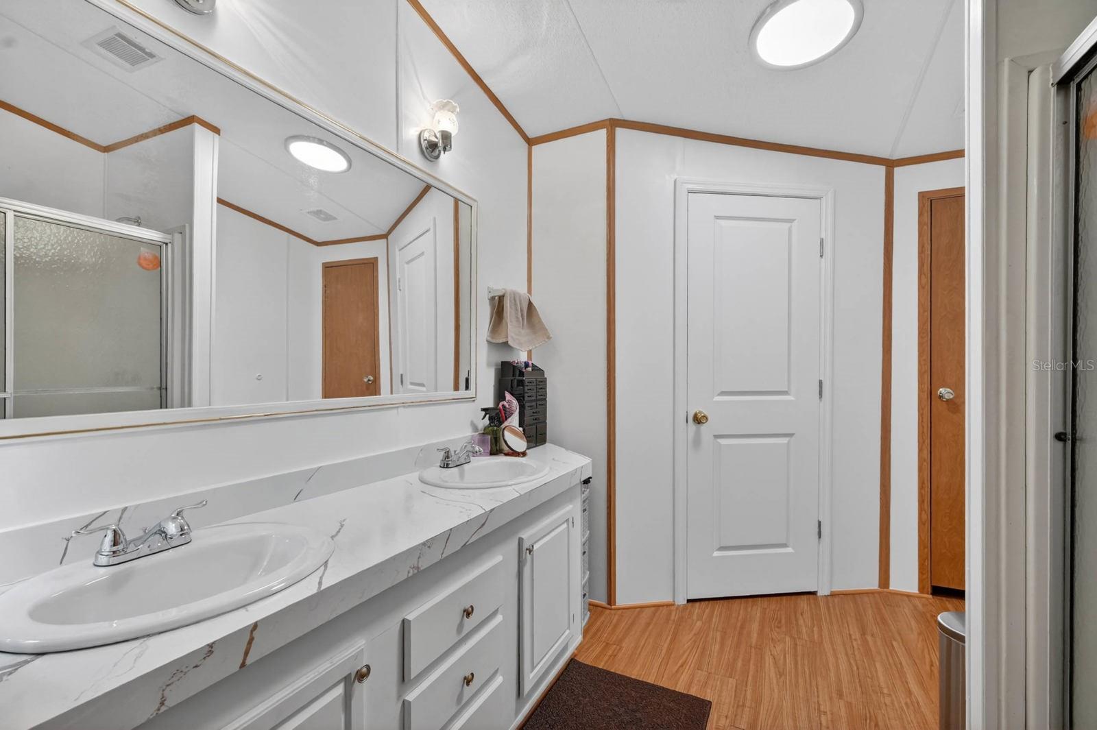Image 18 of 43 For 101 Coleman Place