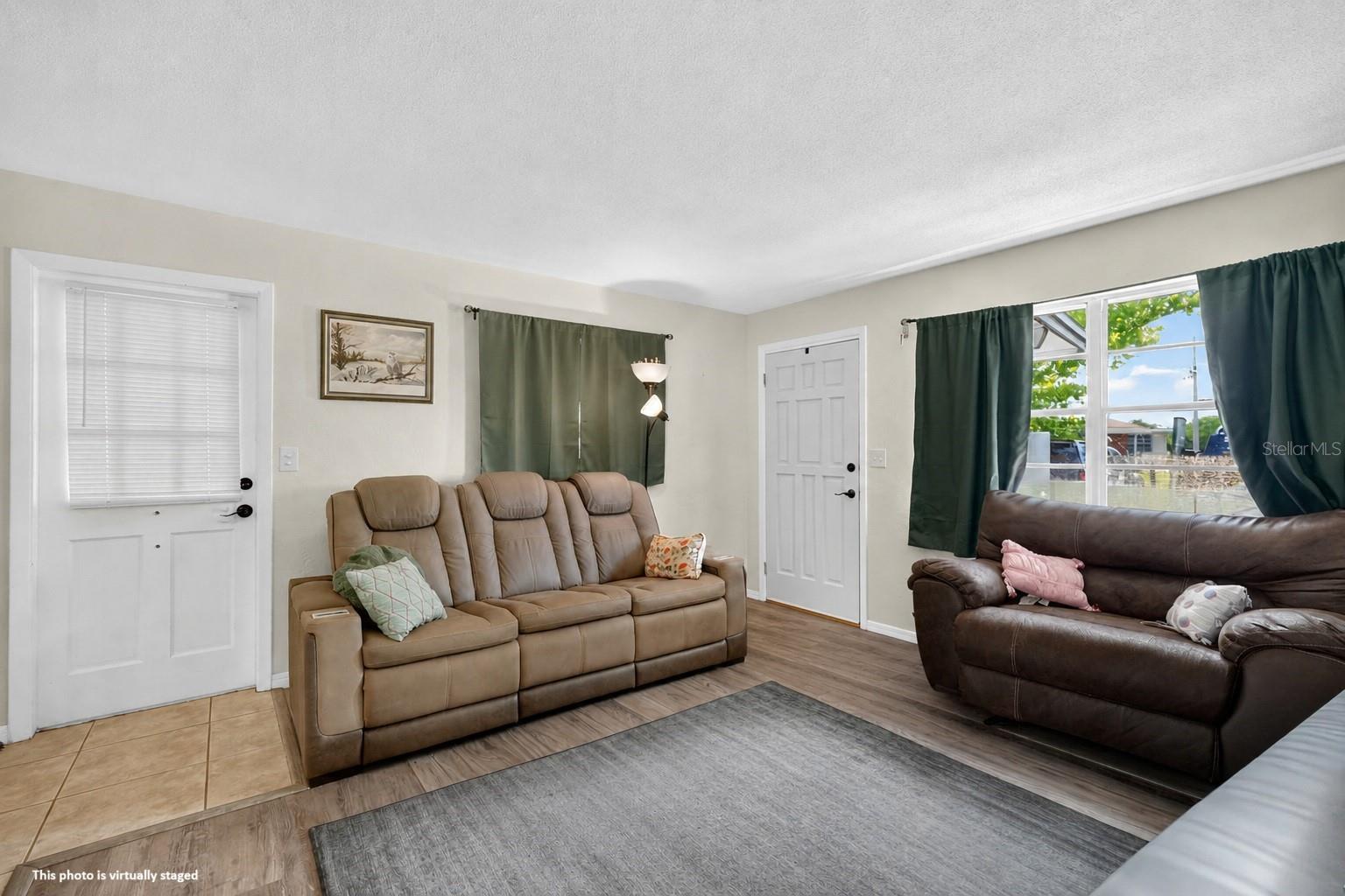 Image 3 of 24 For 1500 Primrose Lane