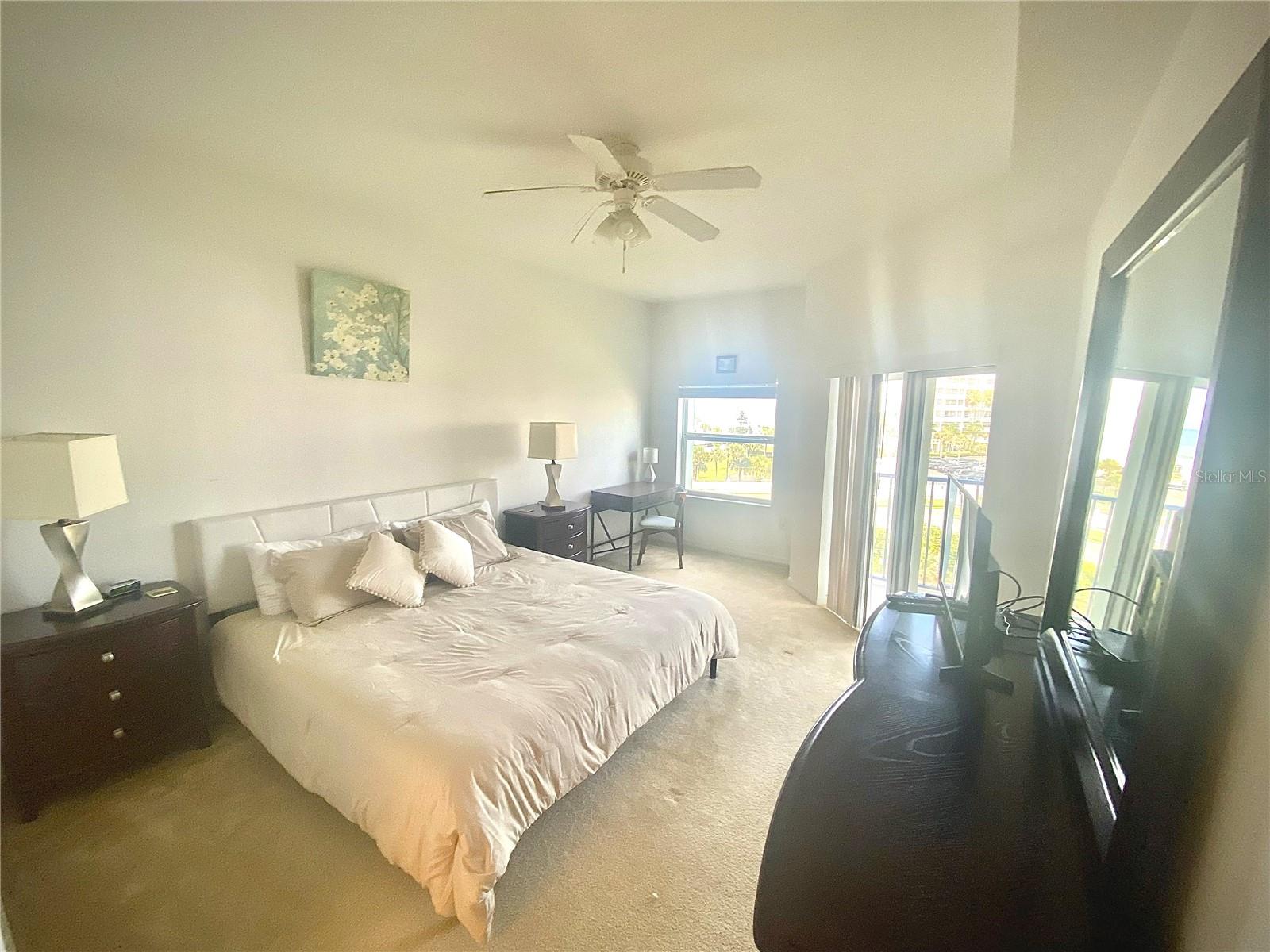 Image 11 of 42 For 5300 Atlantic Avenue 3502