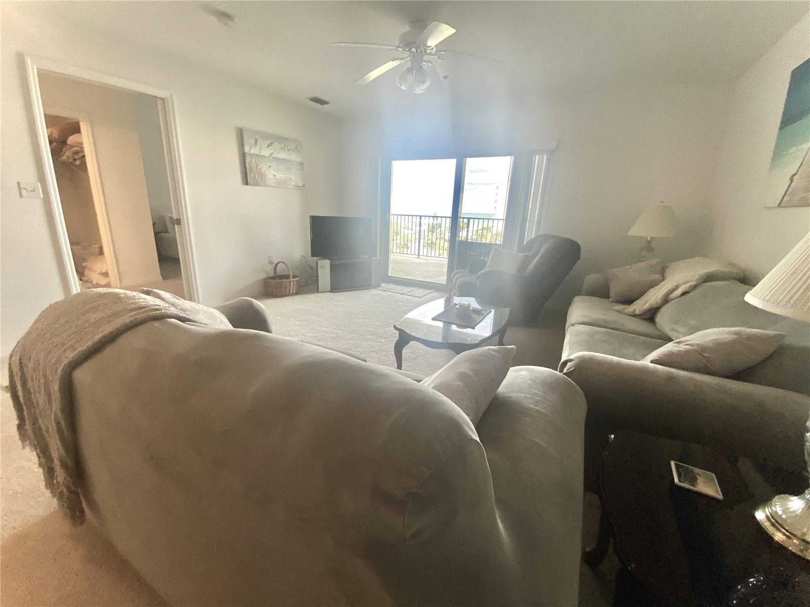 Image 16 of 42 For 5300 Atlantic Avenue 3502