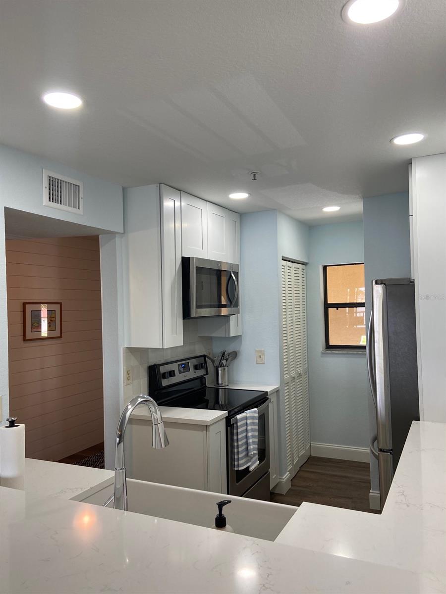 Image 10 of 18 For 446 Bouchelle Drive 203