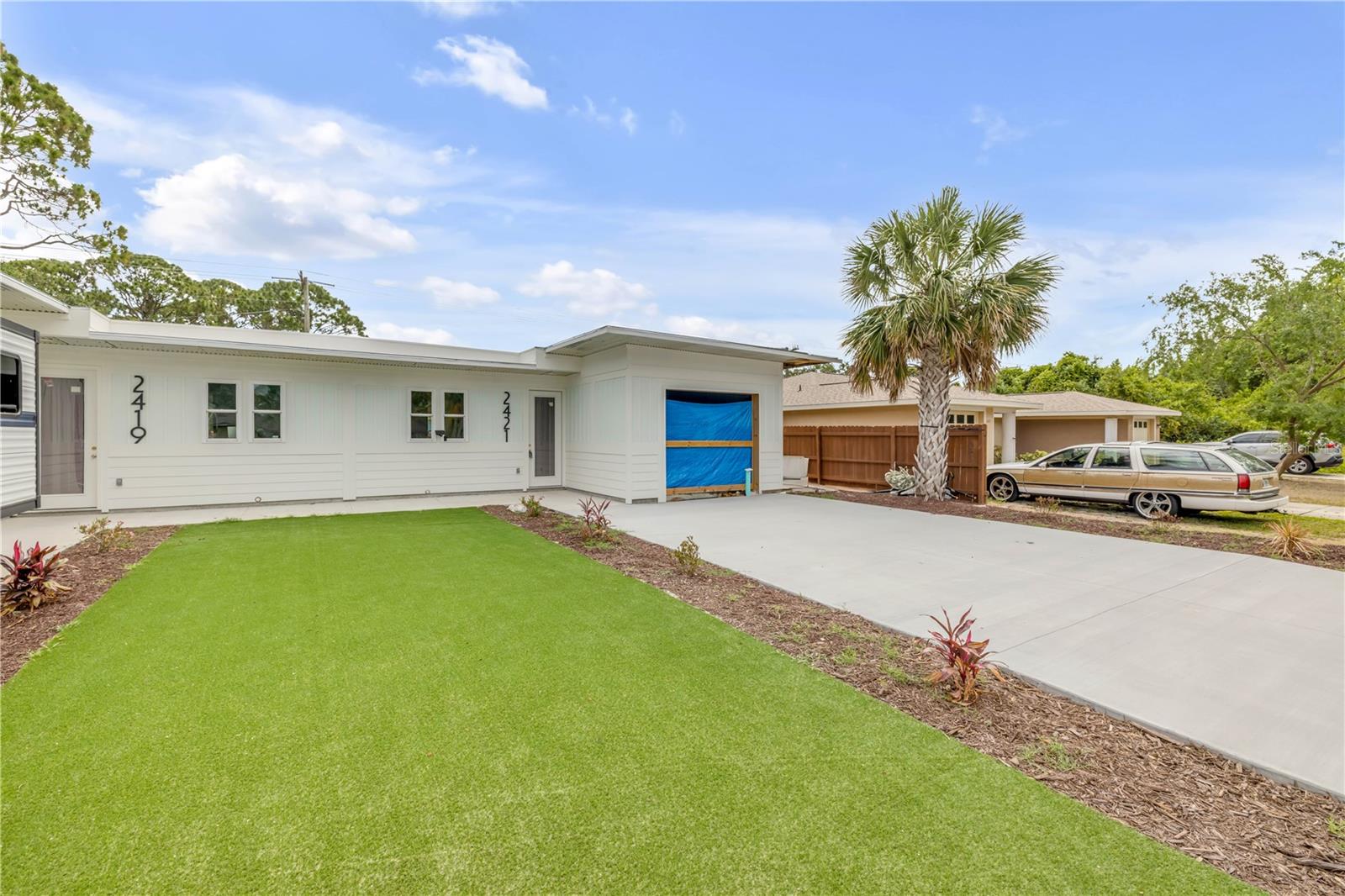 Image 8 of 11 For 2419 India Palm Drive