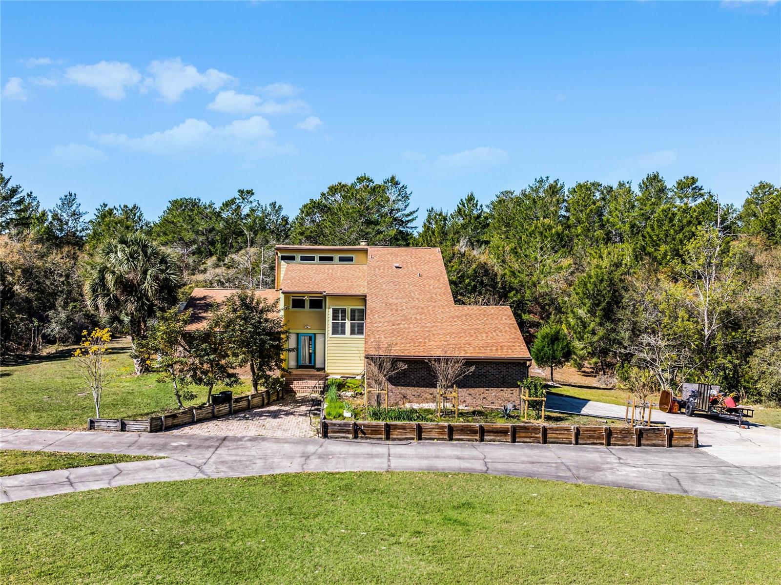 Details for 782 Valley Stream Drive, GENEVA, FL 32732