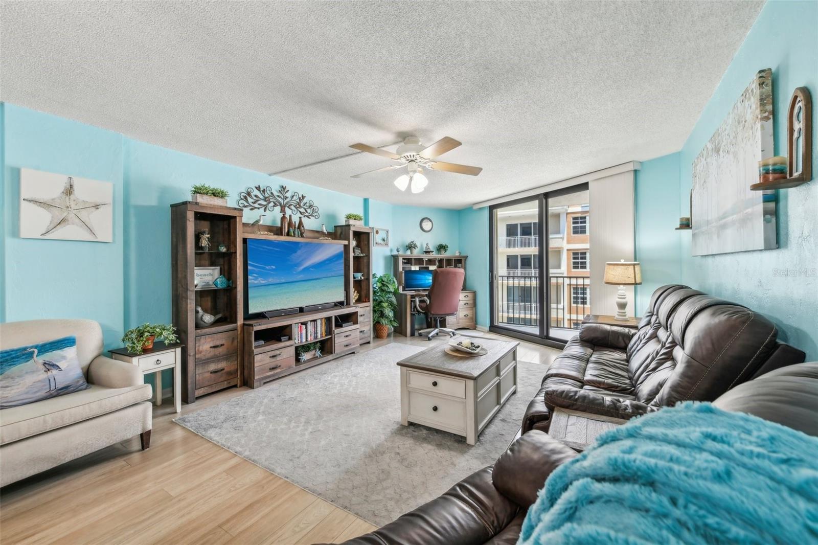 Image 11 of 47 For 1415 Ocean Shore Boulevard 909