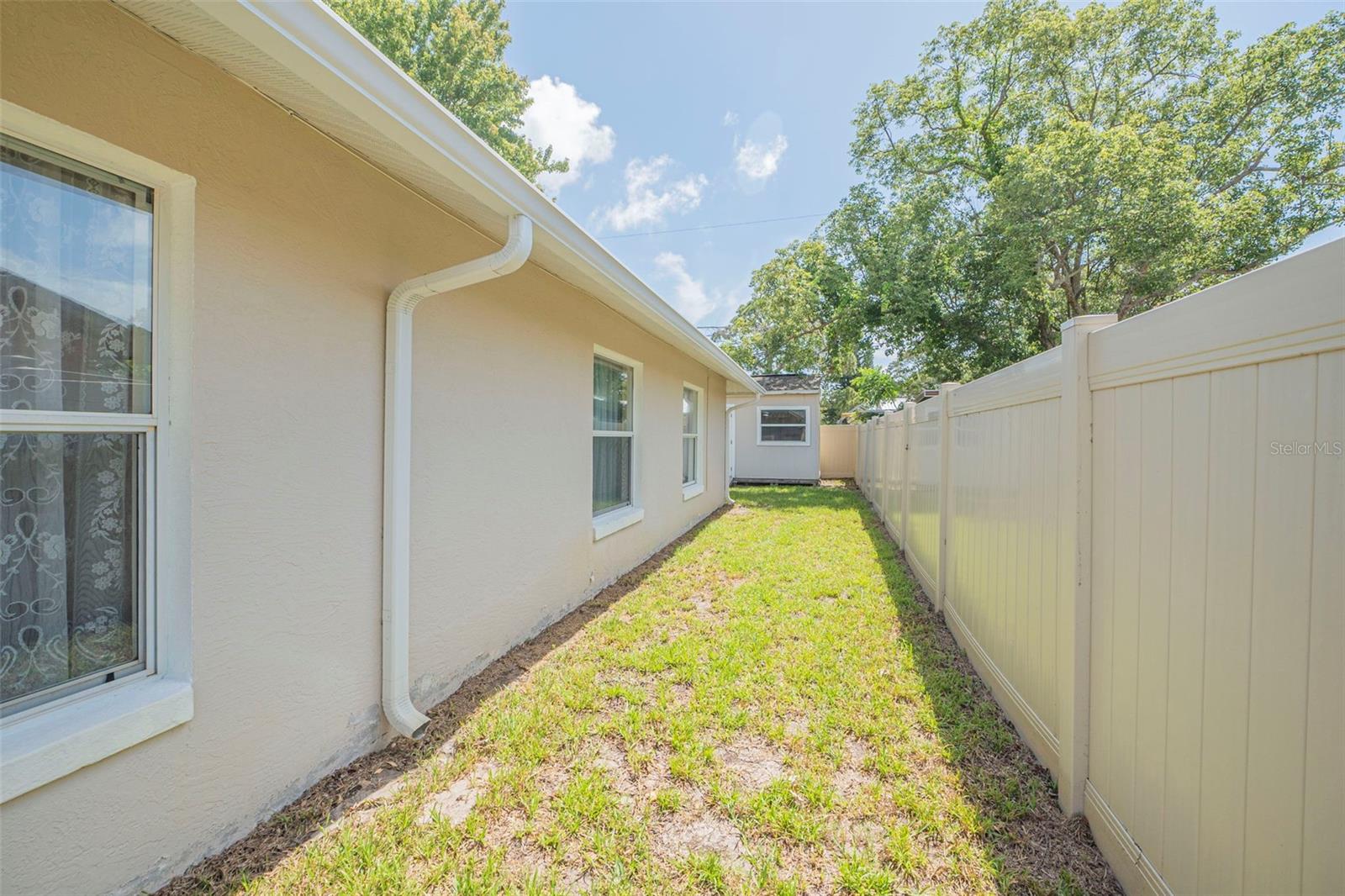 Image 45 of 56 For 2709 Sabal Palm Drive