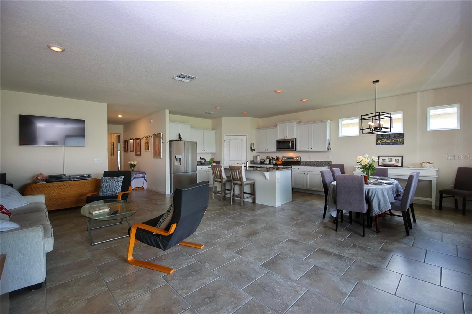 Image 4 of 46 For 1726 Red Rock Road