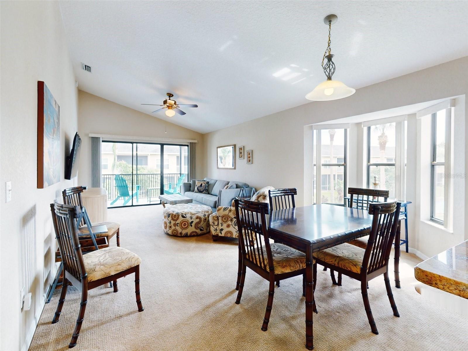 Image 4 of 30 For 406 Bouchelle Drive 206