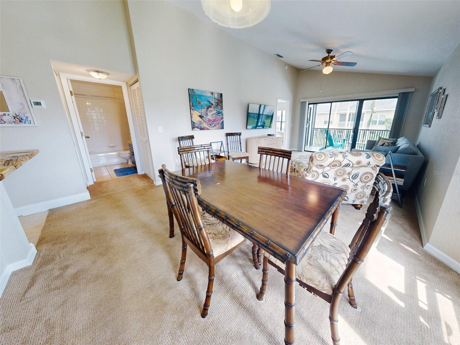 Image 8 of 30 For 406 Bouchelle Drive 206