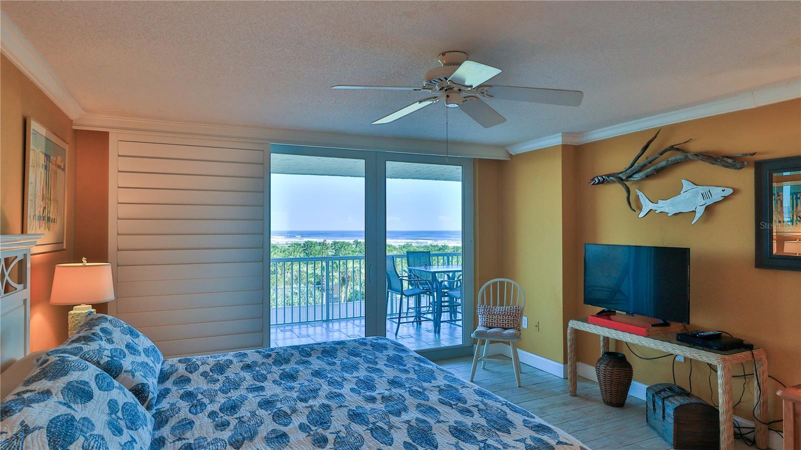 Image 17 of 41 For 257 Minorca Beach Way 204