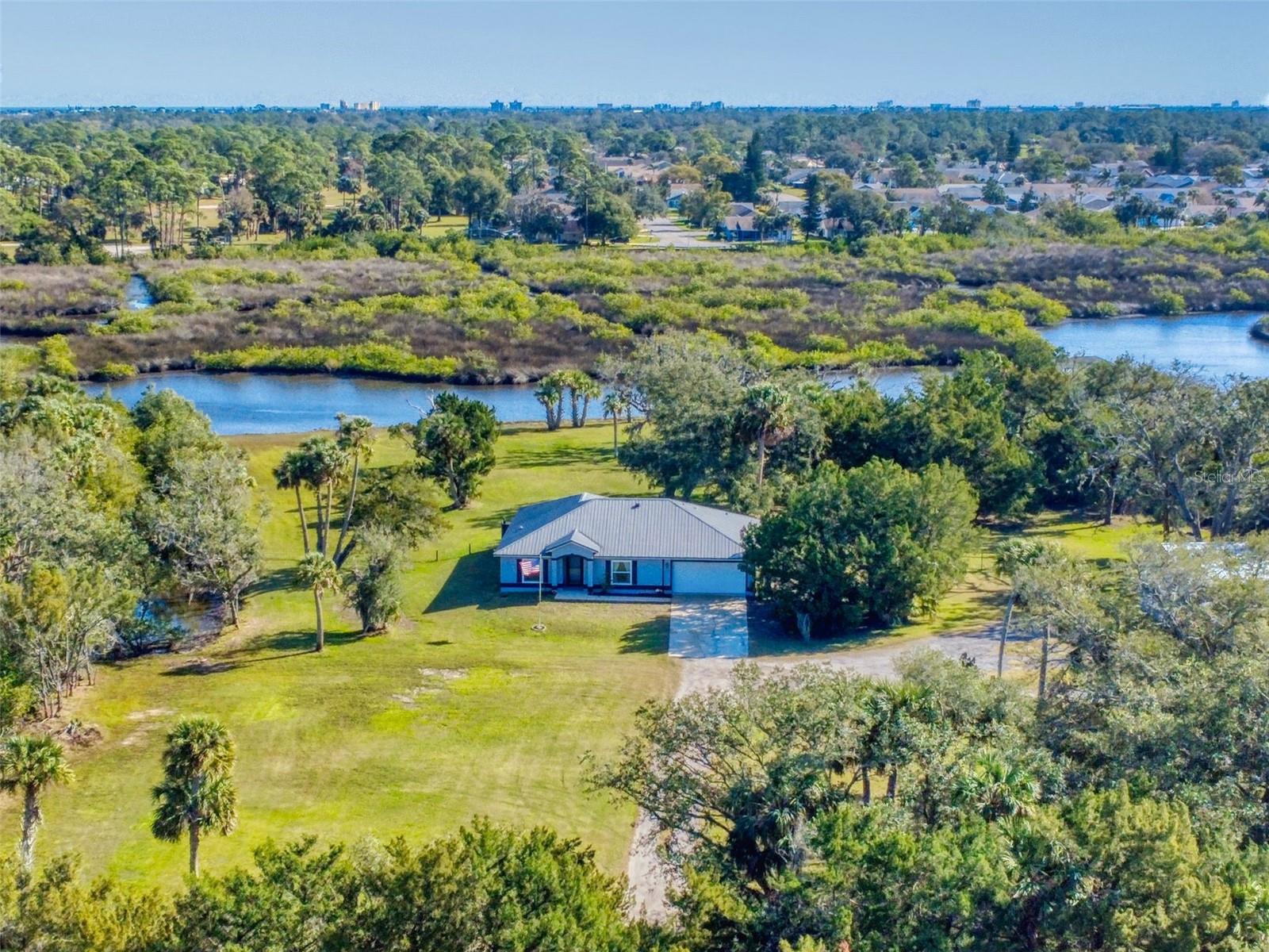 Image 67 of 100 For 977 Bay Drive