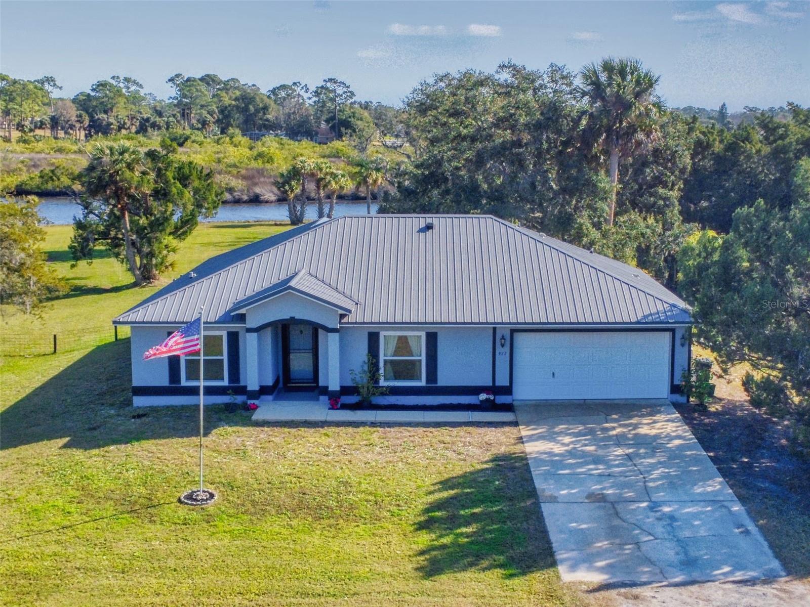 Image 71 of 100 For 977 Bay Drive