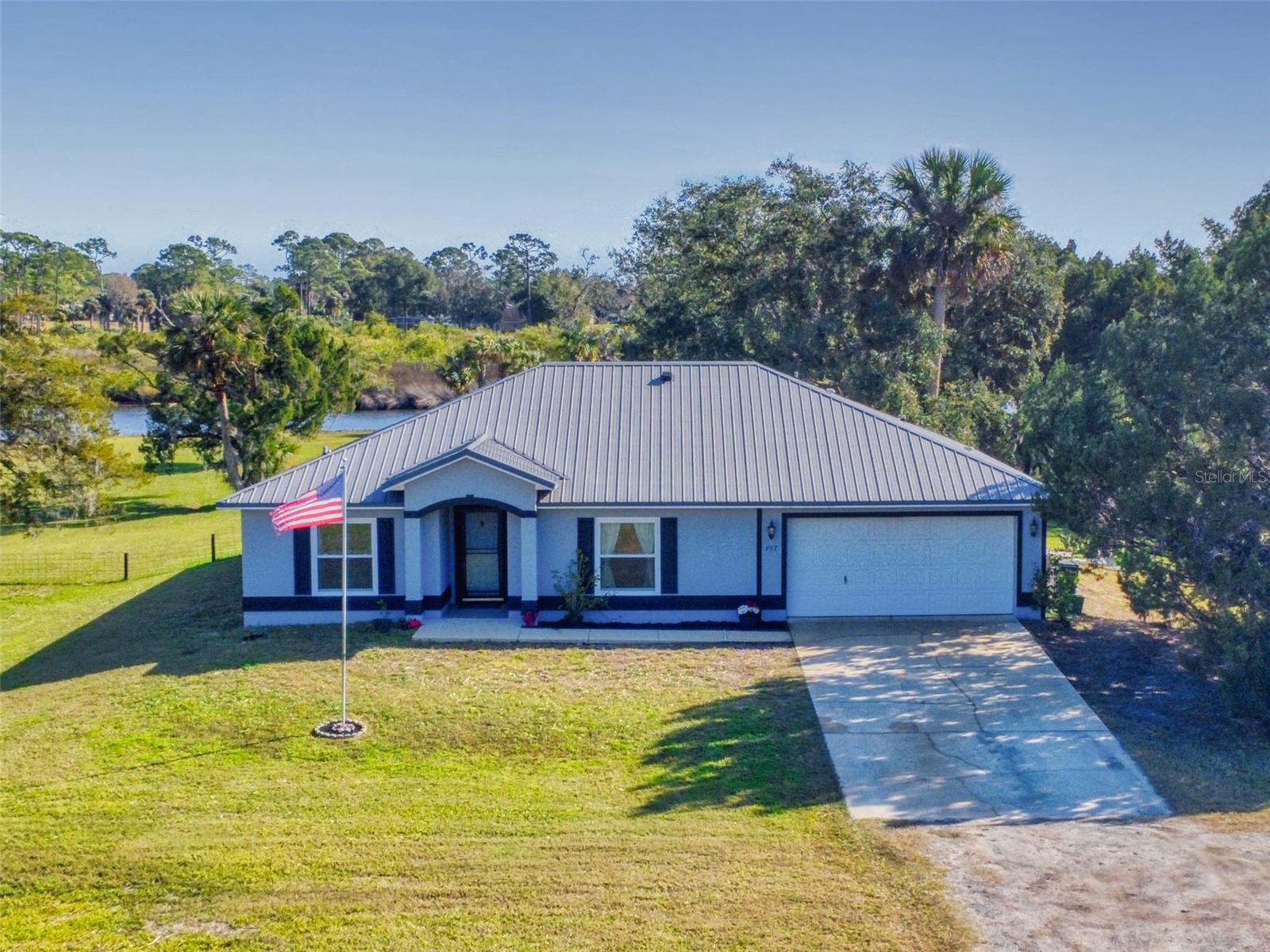 Image 72 of 100 For 977 Bay Drive