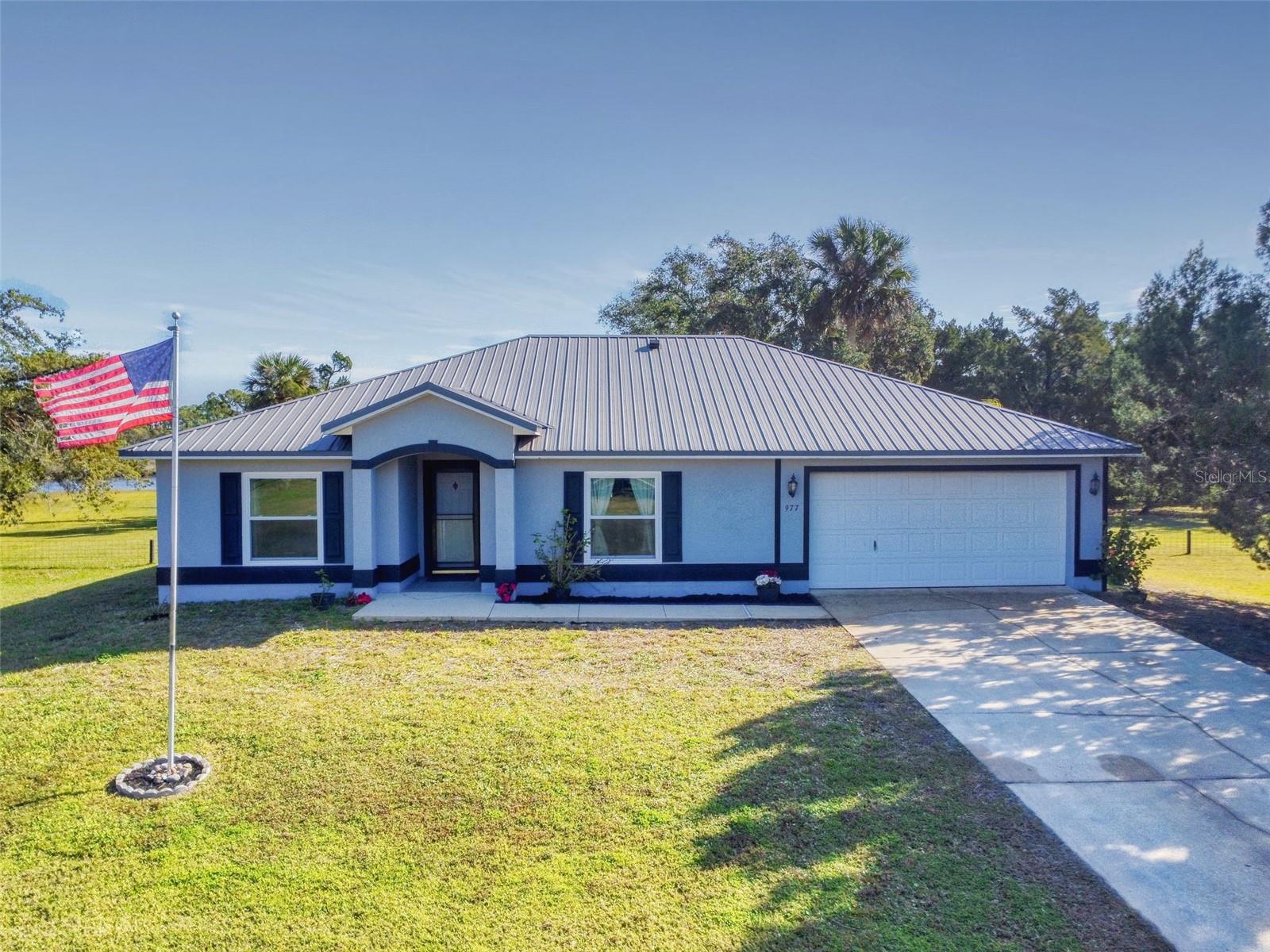 Image 73 of 100 For 977 Bay Drive