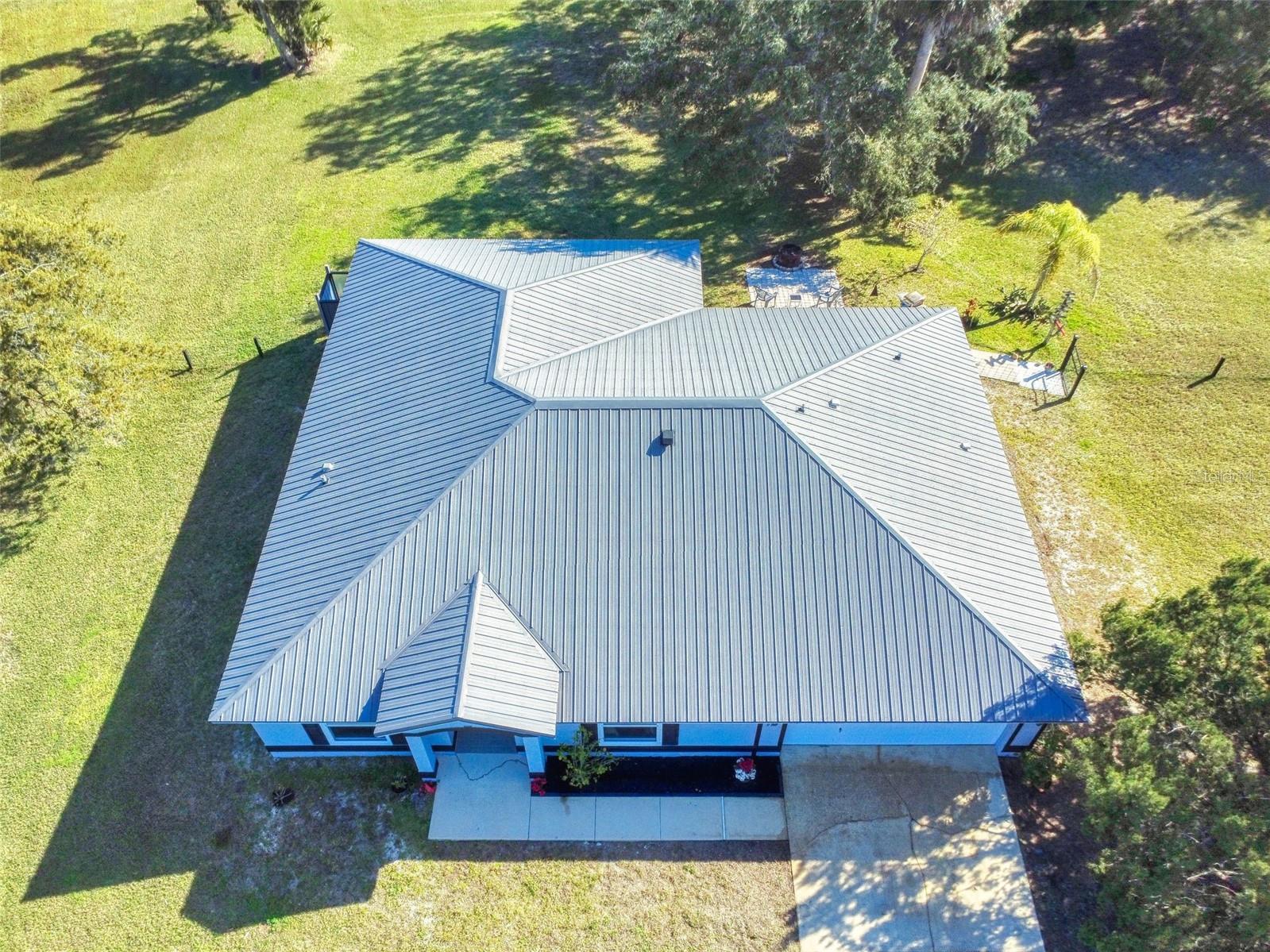 Image 76 of 100 For 977 Bay Drive