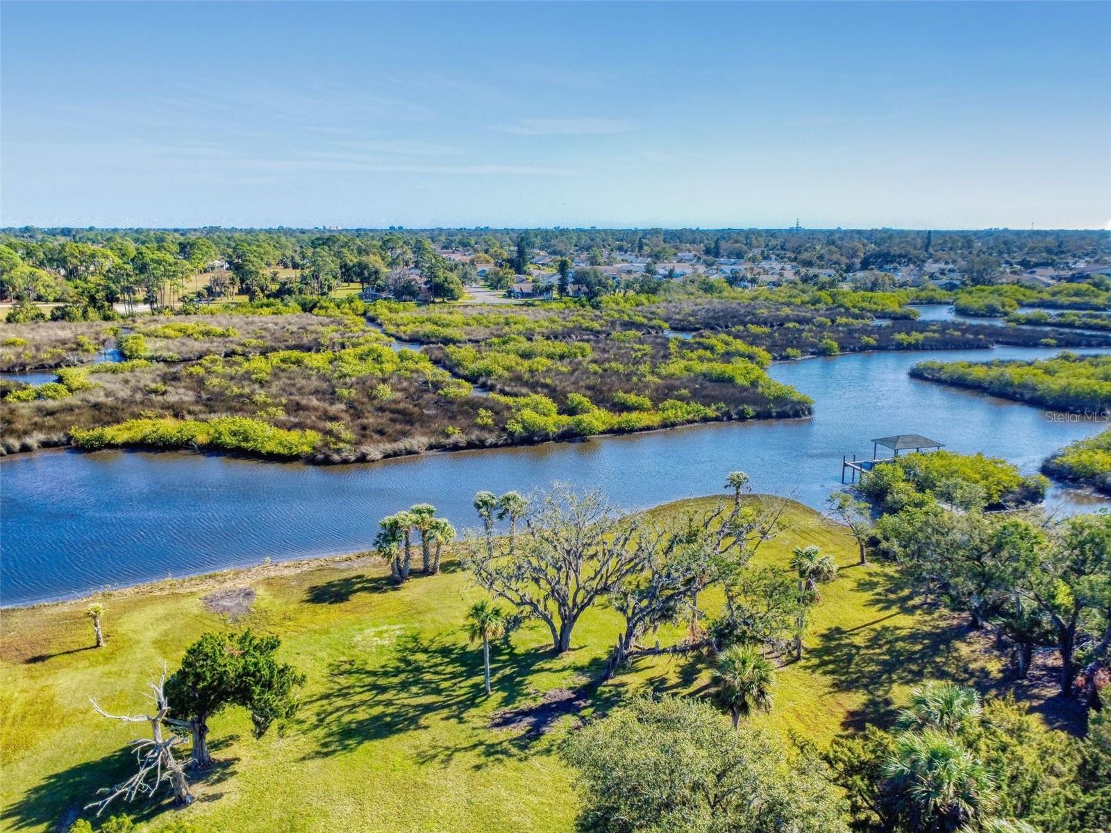 Image 83 of 100 For 977 Bay Drive