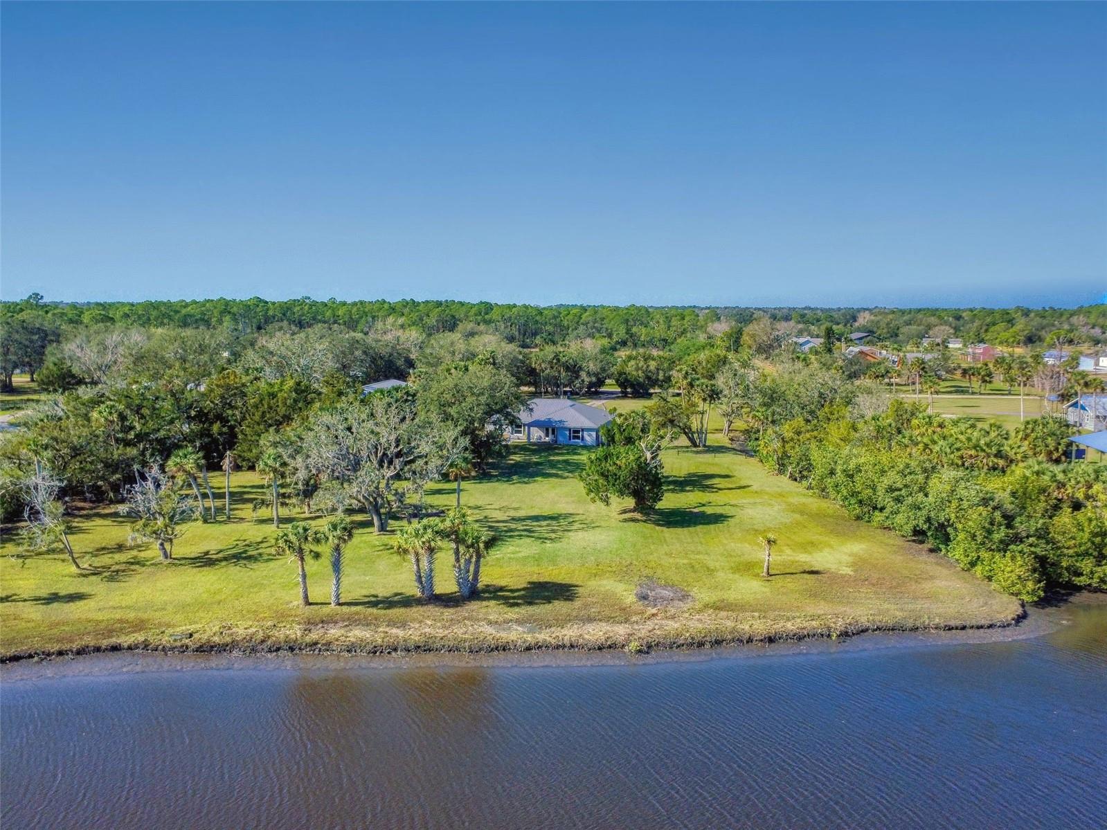 Image 87 of 100 For 977 Bay Drive