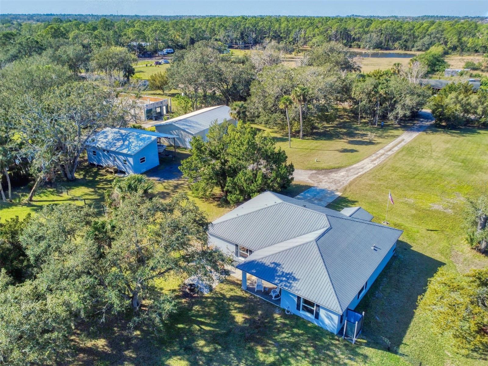 Image 91 of 100 For 977 Bay Drive