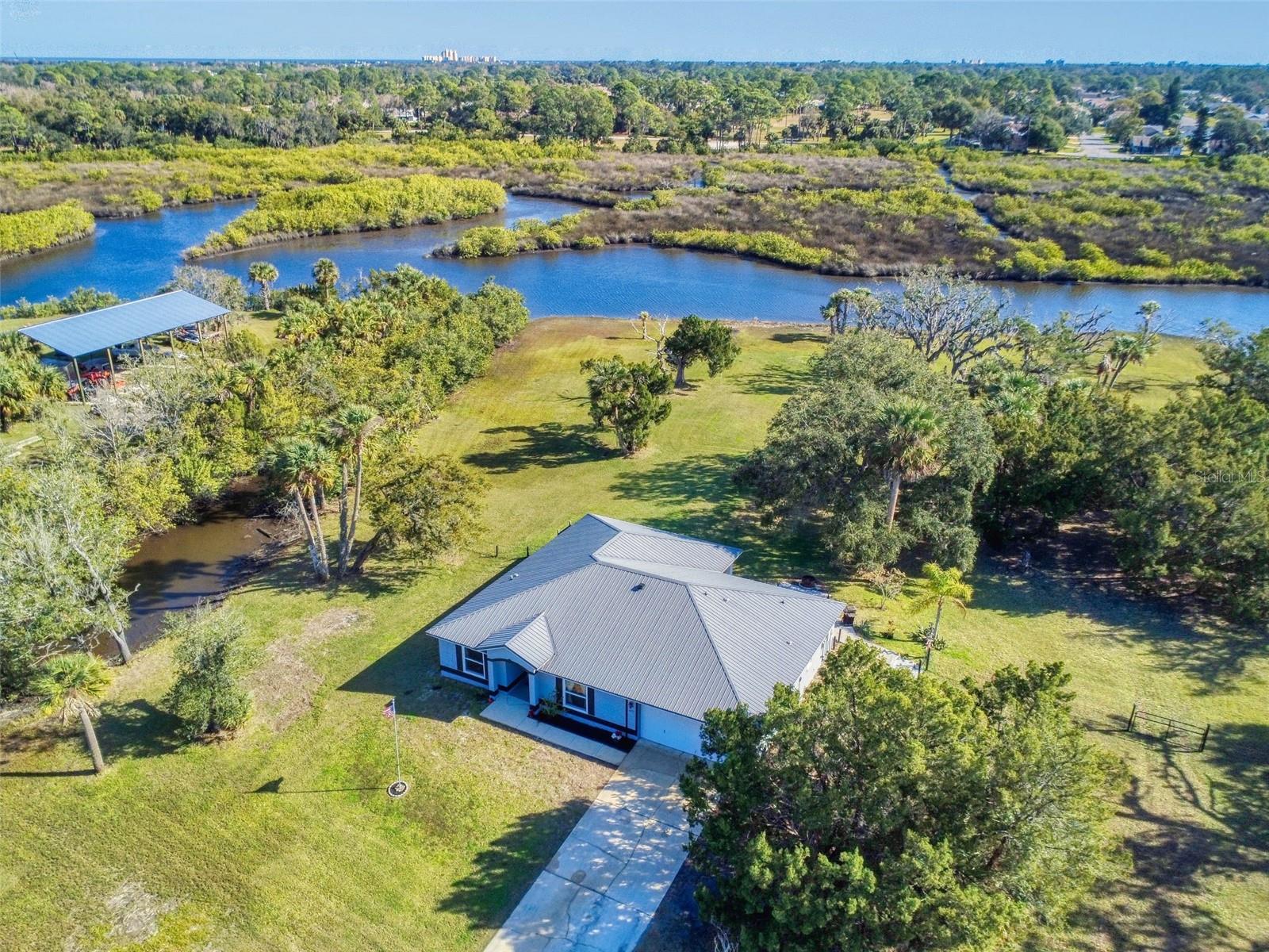 Image 98 of 100 For 977 Bay Drive