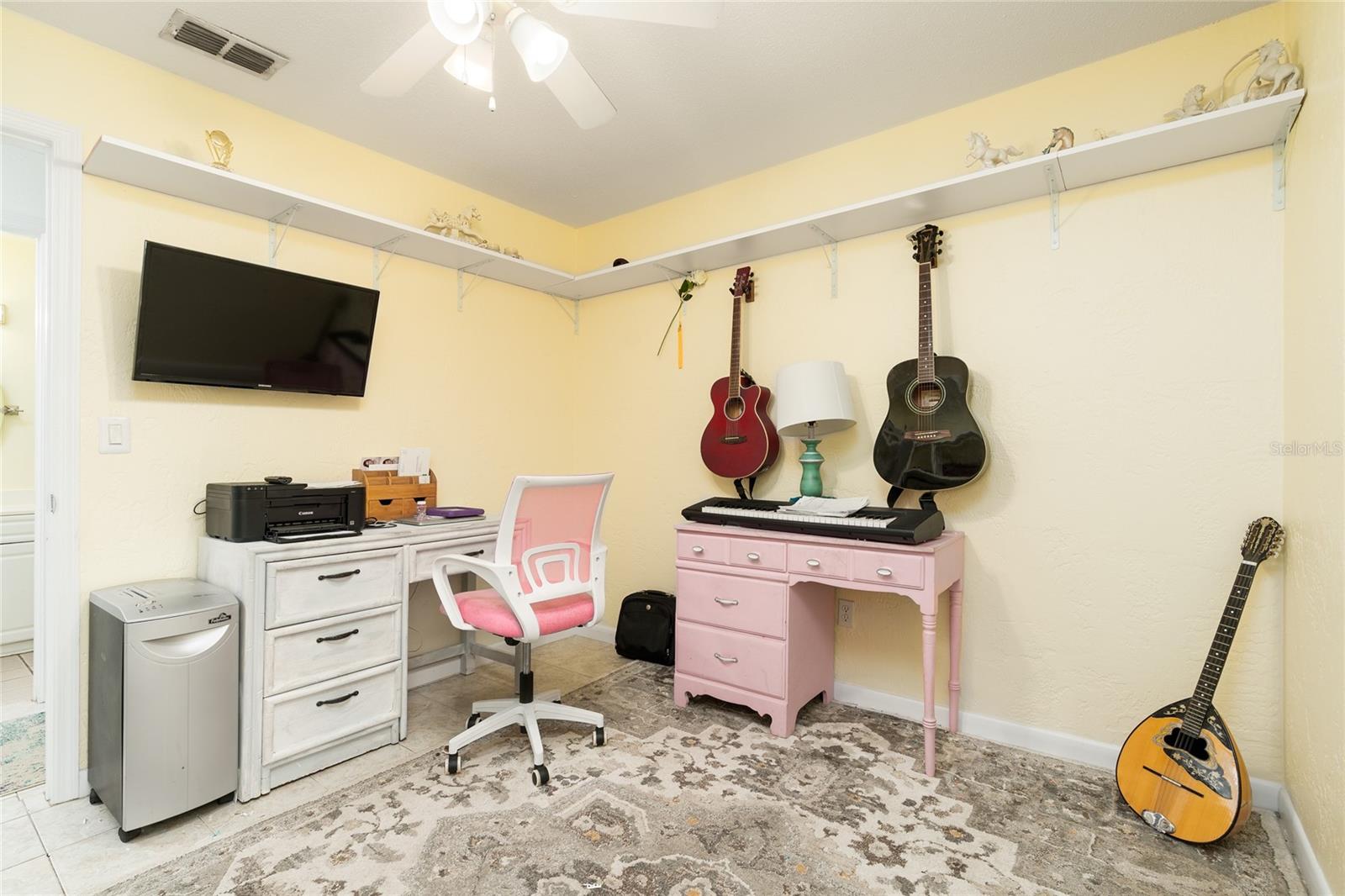 Image 13 of 23 For 2325 Willow Oak Drive
